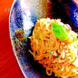 焼きそば麺で簡単アレンジ！アンチョビクリームパスタ